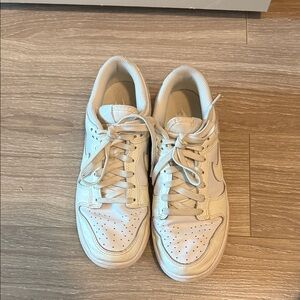 Nike Women's Sneakers - White